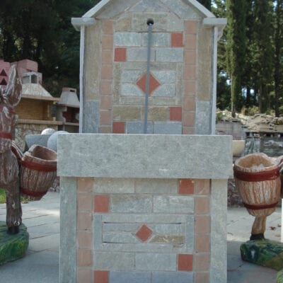 Βρύση Καρύστου με πάγκους