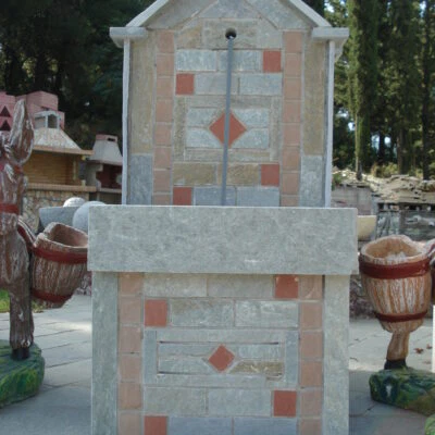 Βρύση Καρύστου με πάγκους