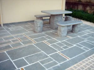 Φυσικά πετρώματα, σχιστόλιθοι Καβάλας, γρανίτες, δάπεδο, επενδύσεις, γρανιτοκυβόλιθοι, σκεπόπλακες, σκαλοπάτια, ψηφίδες, πέτρινες κατασκευές, ψησταριές, φούρνοι, νεροχύτες, παγκάκια, τραπέζια, καπνοδόχοι, διακόσμηση.