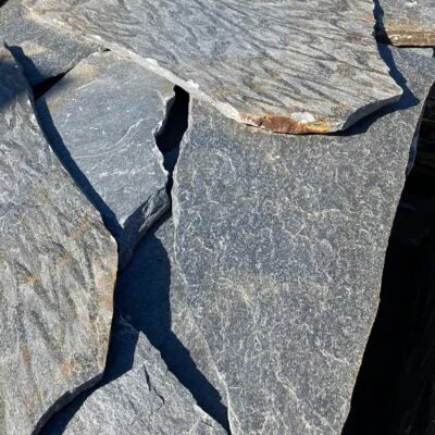 Ακανόνιστη ΜΑΥΡΗ