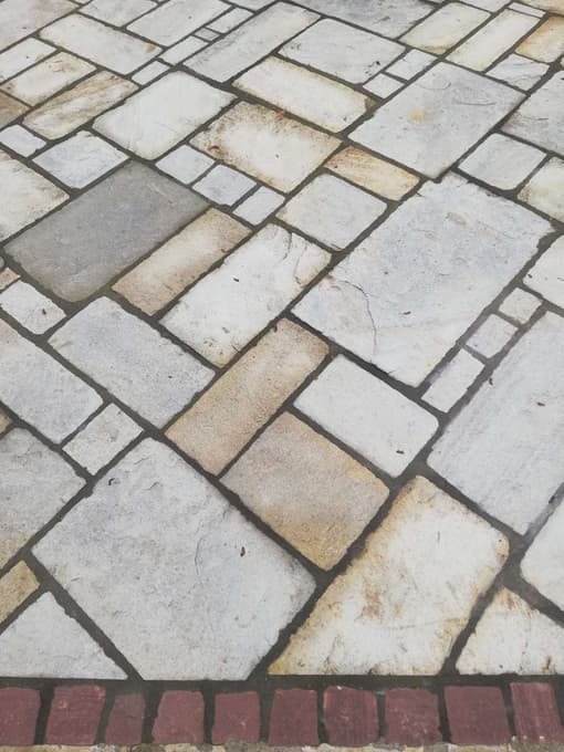 Γωνιασμένη Καβάλας με ΧΡΩΜΑ
